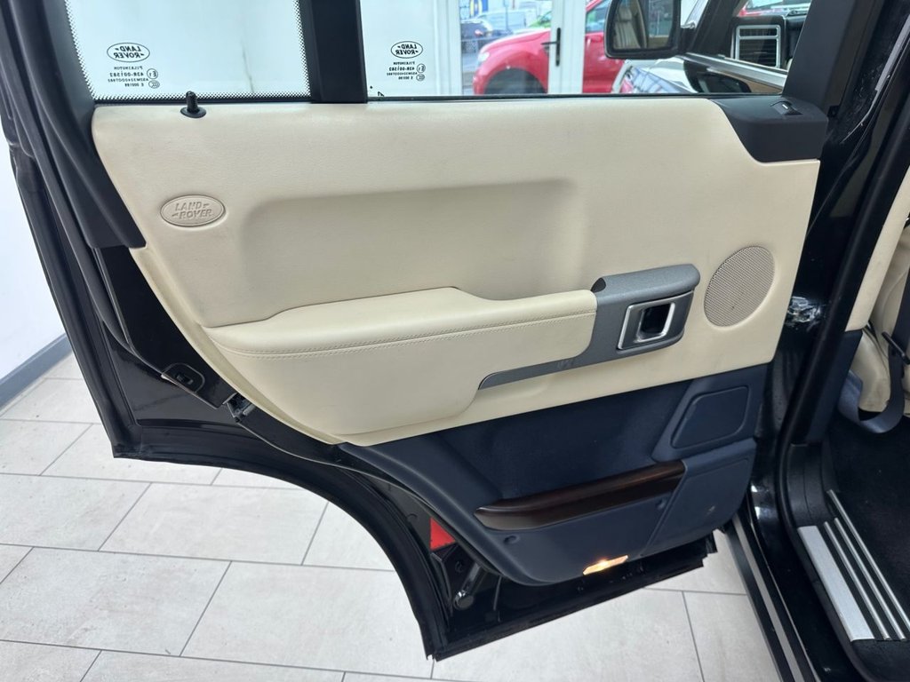 Used Land Rover Range Rover 2004 for sale - 78049487: Photo 49