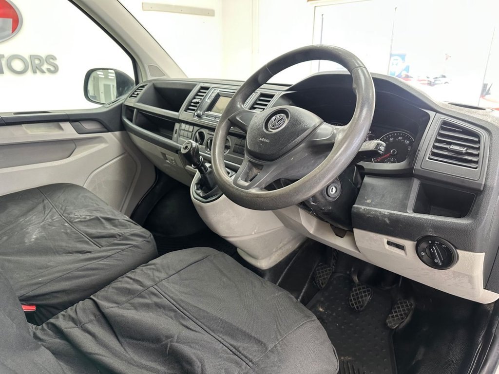 Used Volkswagen Transporter 2018 for sale - 77692826: Photo 3