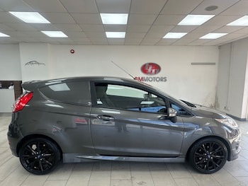 Used Ford Fiesta Van 2016 for sale - 79409708: Photo