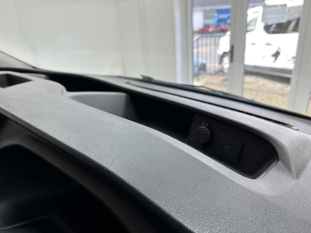 Used Ford Transit Custom 2018 for sale - 77341808: Photo 28