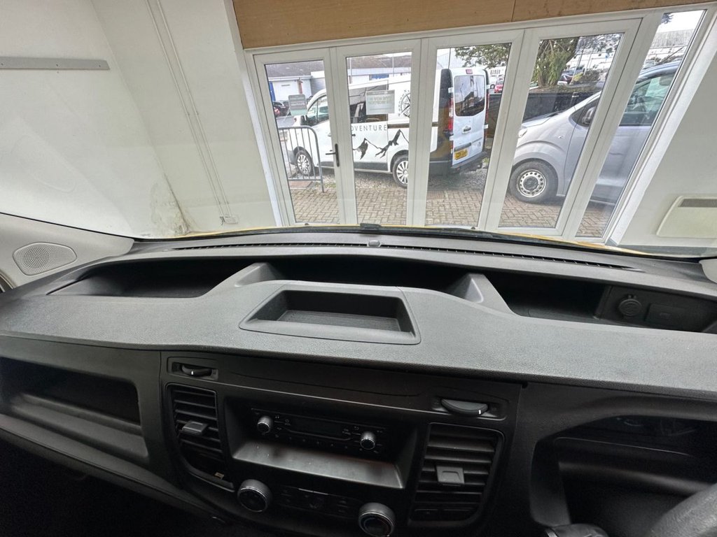 Used Ford Transit Custom 2018 for sale - 77341808: Photo 31