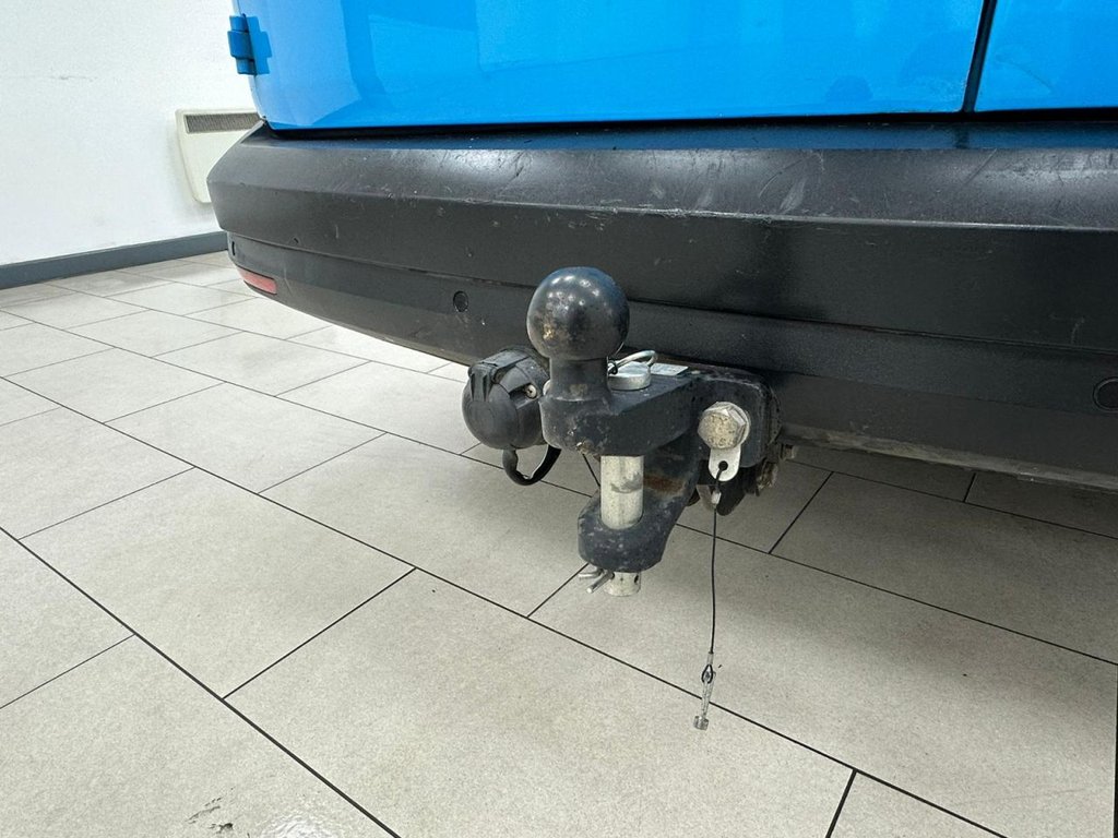 Used Volkswagen Caddy Maxi 2015 for sale - 76481931: Photo 17