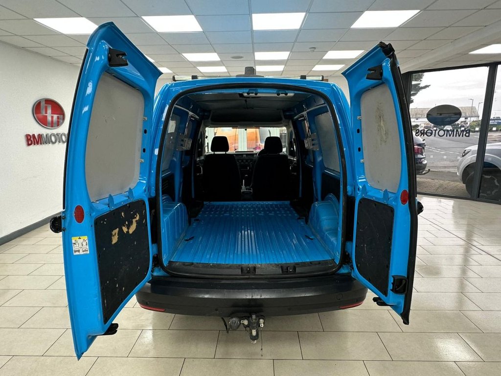 Used Volkswagen Caddy Maxi 2015 for sale - 76481931: Photo 4