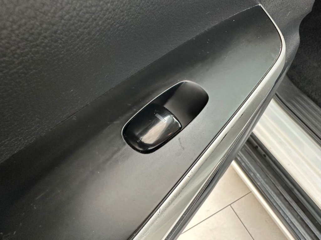 Used Nissan Navara 2016 for sale - 77576116: Photo 29