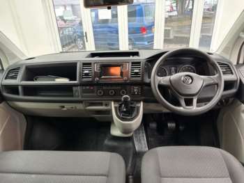 Used Volkswagen Transporter Shuttle 2018 for sale - 74778599: Photo