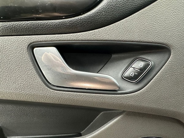 Used Ford Tourneo Custom 2020 for sale - 76297197: Photo 28