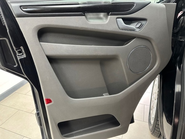 Used Ford Tourneo Custom 2020 for sale - 76297197: Photo 29