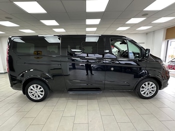 Used Ford Tourneo Custom 2020 for sale - 76297197: Photo 2