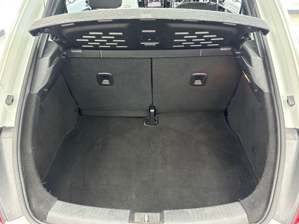 Used Volkswagen Beetle 2014 for sale - 78145098: Photo 23