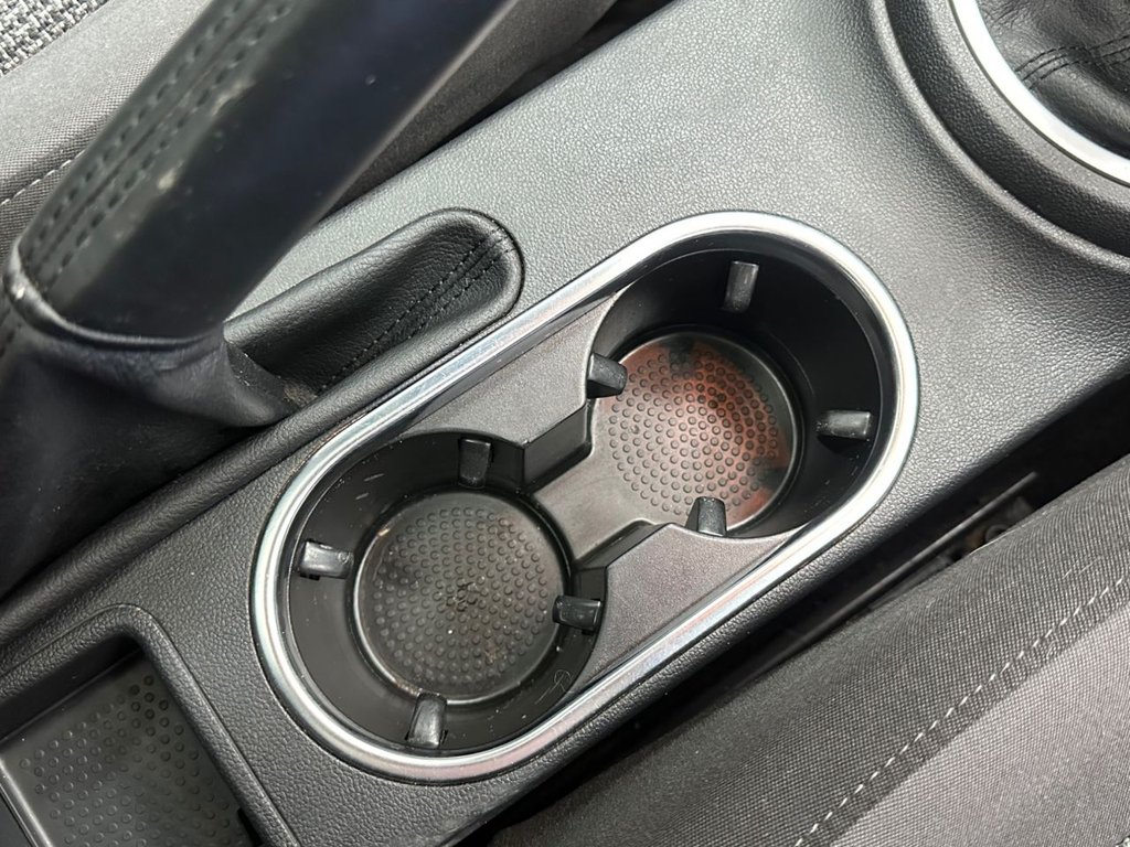 Used Volkswagen Beetle 2014 for sale - 78145098: Photo 36