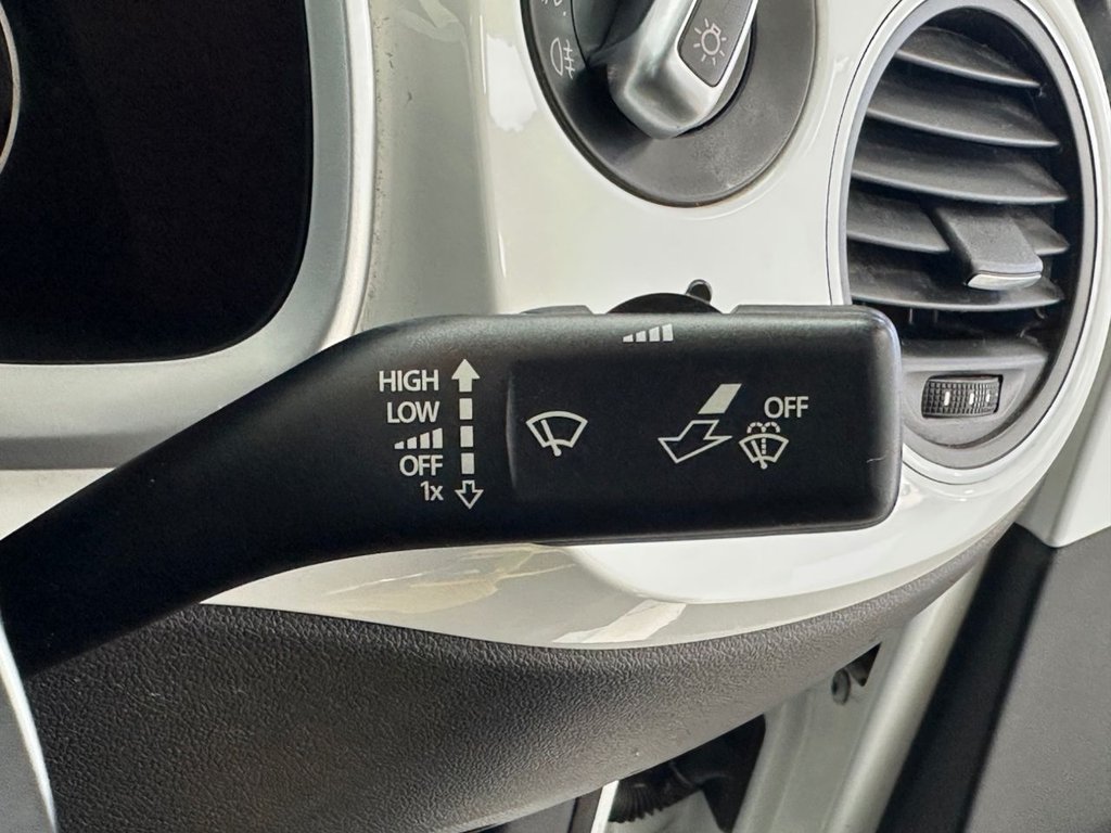 Used Volkswagen Beetle 2014 for sale - 78145098: Photo 43