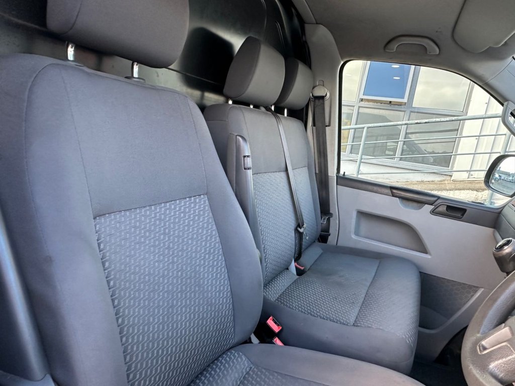 Used Volkswagen Transporter 2015 for sale - 76376003: Photo 20