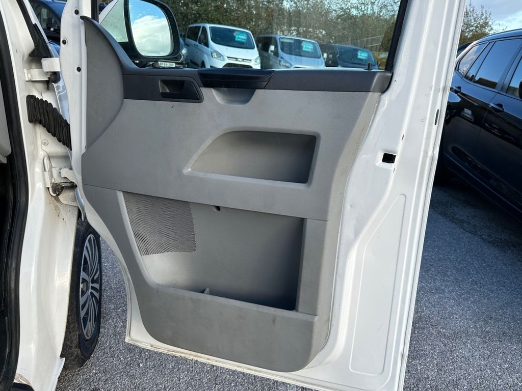 Used Volkswagen Transporter 2015 for sale - 76376003: Photo 23