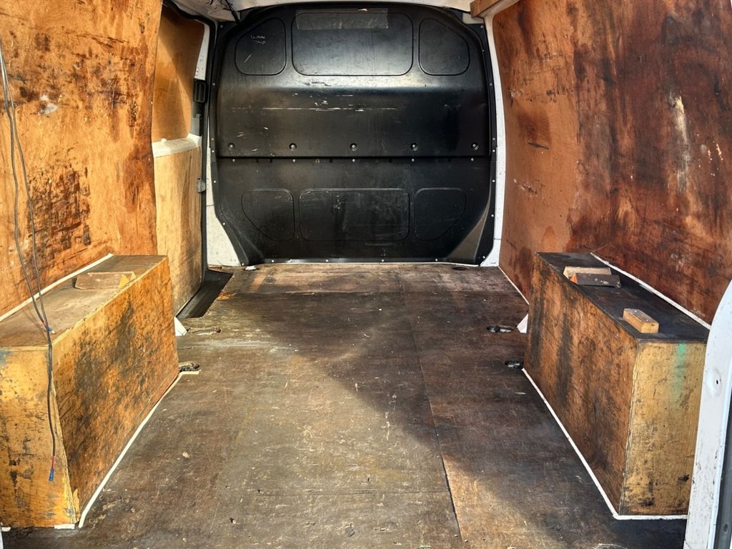 Used Volkswagen Transporter 2015 for sale - 76376003: Photo 33