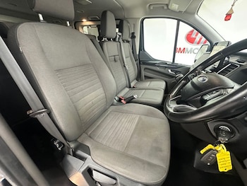 Used Ford Tourneo Custom 2018 for sale - 78996308: Photo