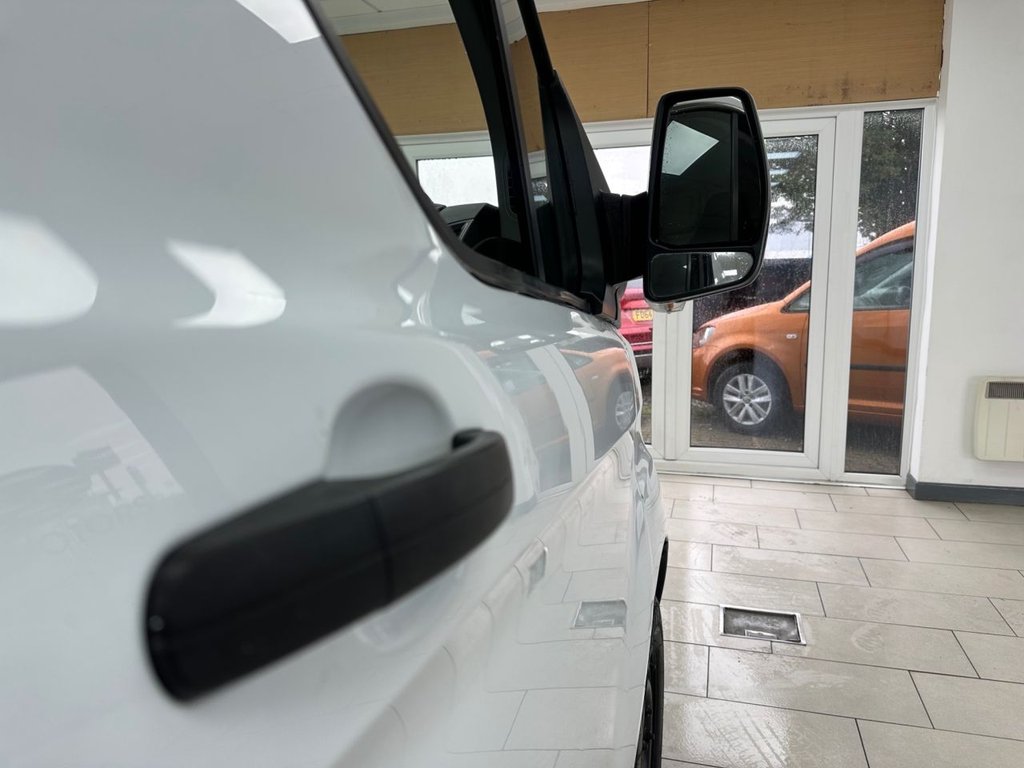 Used Ford Transit Custom 2014 for sale - 76333240: Photo 16