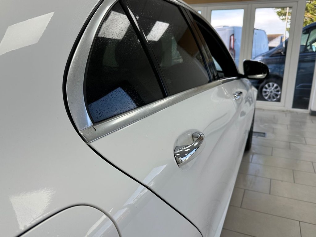 Used Mercedes-Benz C Class 2015 for sale - 76923799: Photo 16