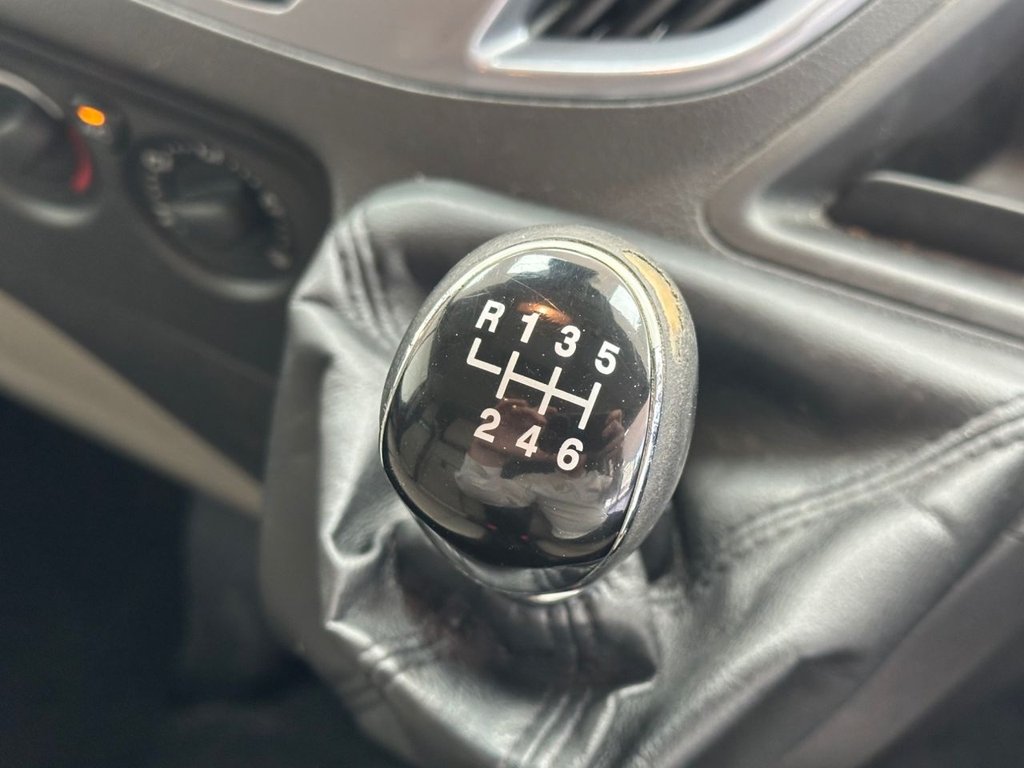 Used Ford Tourneo Custom 2015 for sale - 77952393: Photo 31