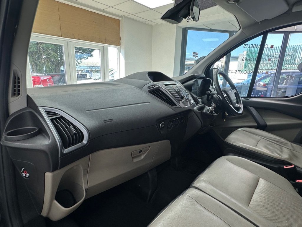 Used Ford Tourneo Custom 2015 for sale - 77952393: Photo 46
