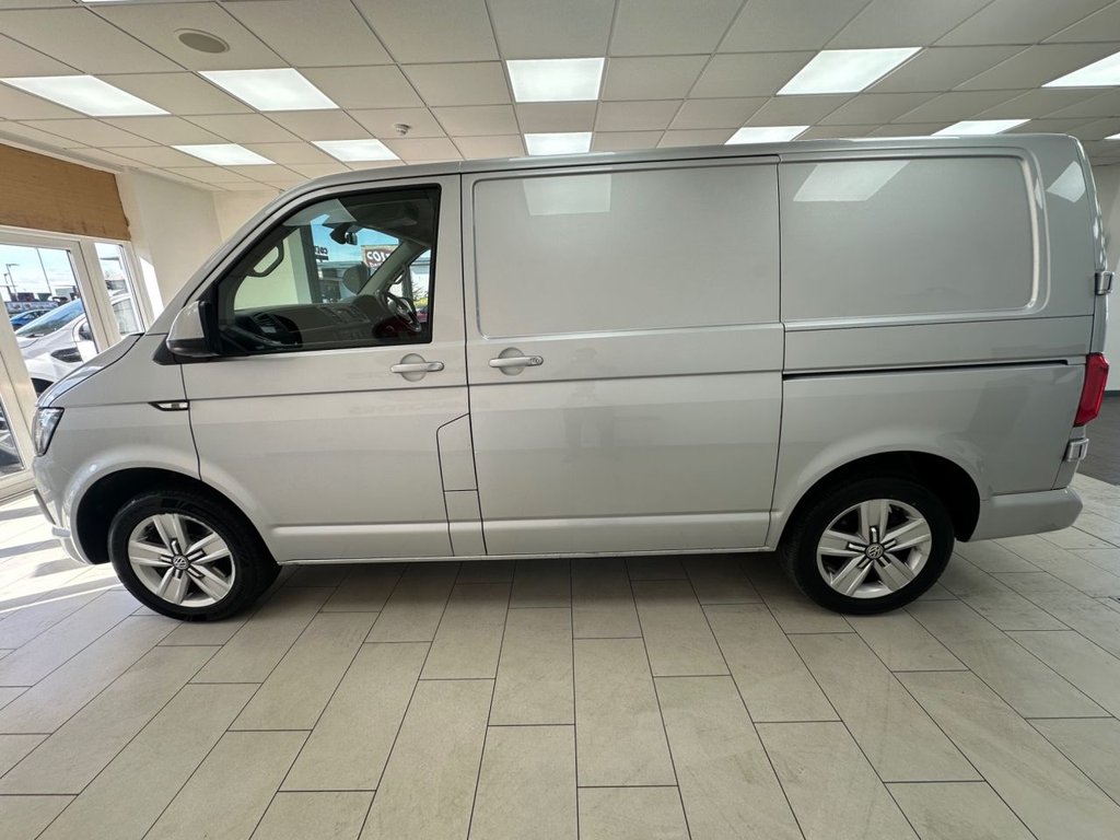 Used Volkswagen Transporter 2018 for sale - 78110671: Photo 11