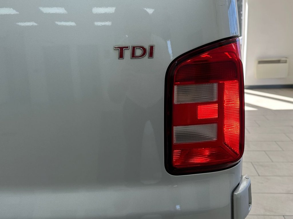 Used Volkswagen Transporter 2018 for sale - 78110671: Photo 19