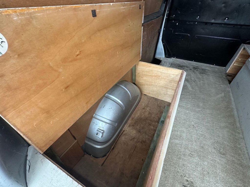 Used Volkswagen Transporter 2018 for sale - 78110671: Photo 21