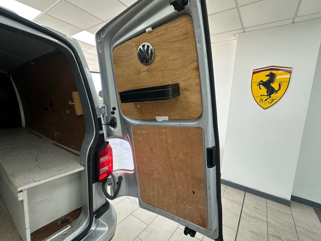 Used Volkswagen Transporter 2018 for sale - 78110671: Photo 22