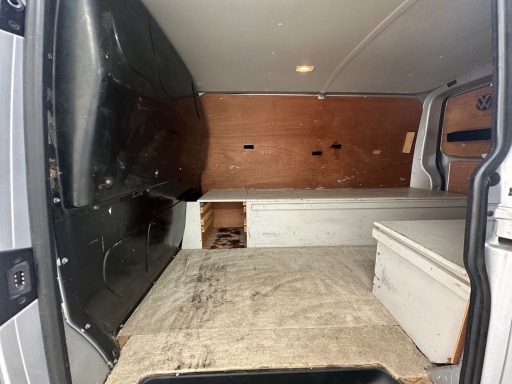 Used Volkswagen Transporter 2018 for sale - 78110671: Photo 23