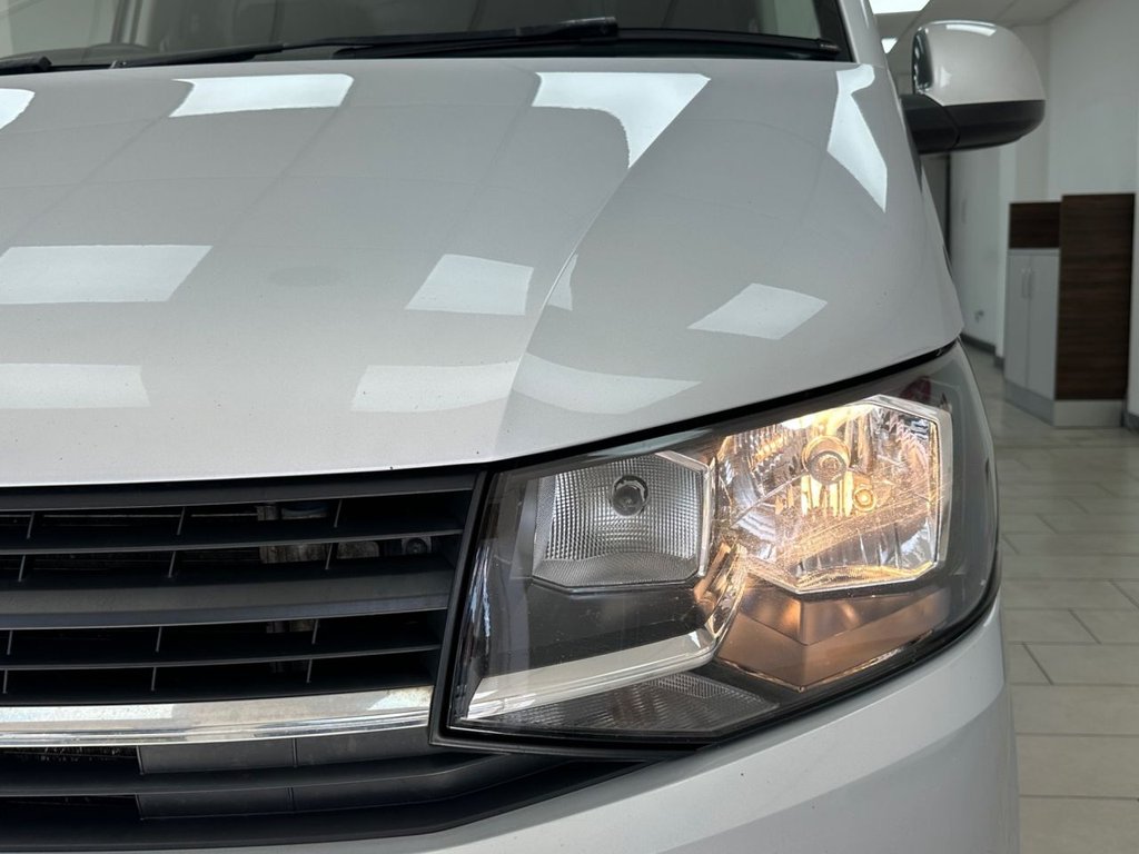 Used Volkswagen Transporter 2018 for sale - 78110671: Photo 28