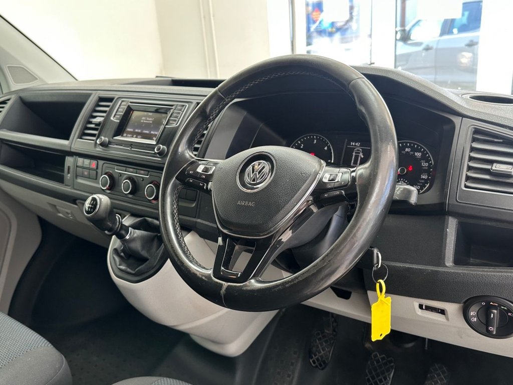 Used Volkswagen Transporter 2018 for sale - 78110671: Photo 3
