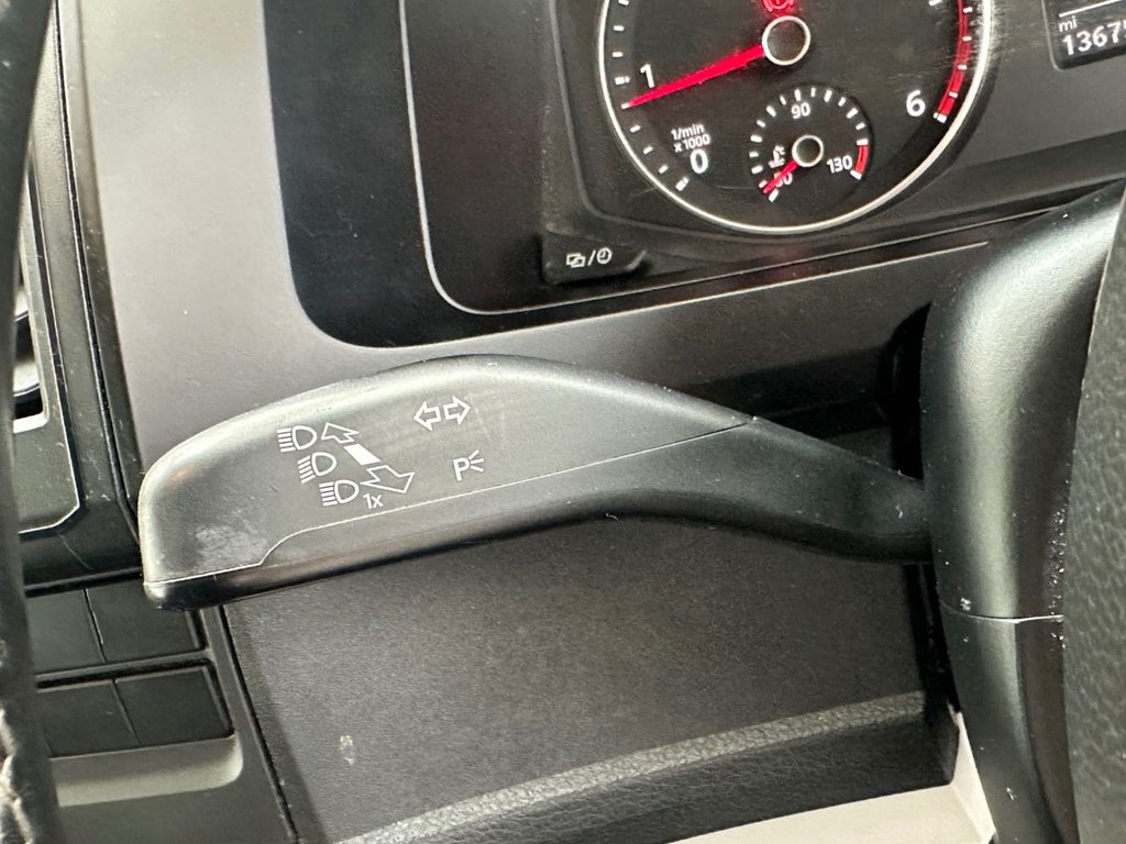 Used Volkswagen Transporter 2018 for sale - 78110671: Photo 40