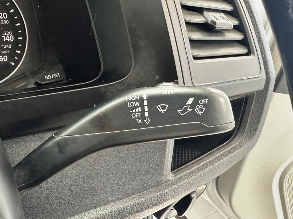 Used Volkswagen Transporter 2018 for sale - 78110671: Photo 43