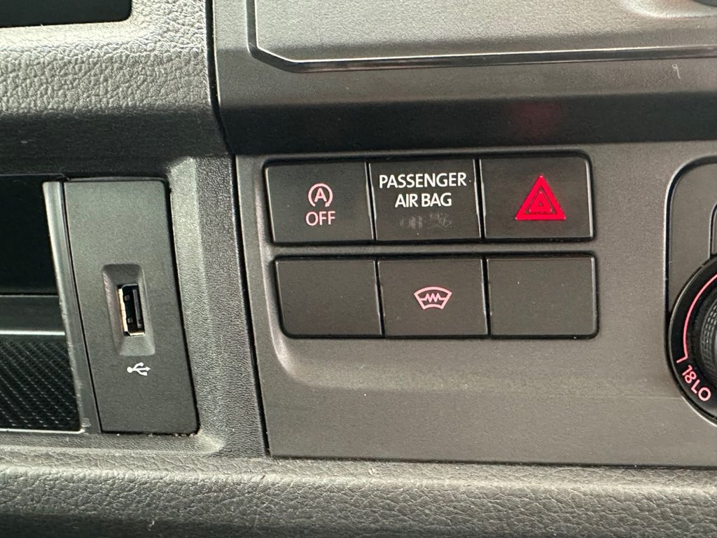 Used Volkswagen Transporter 2018 for sale - 78110671: Photo 45