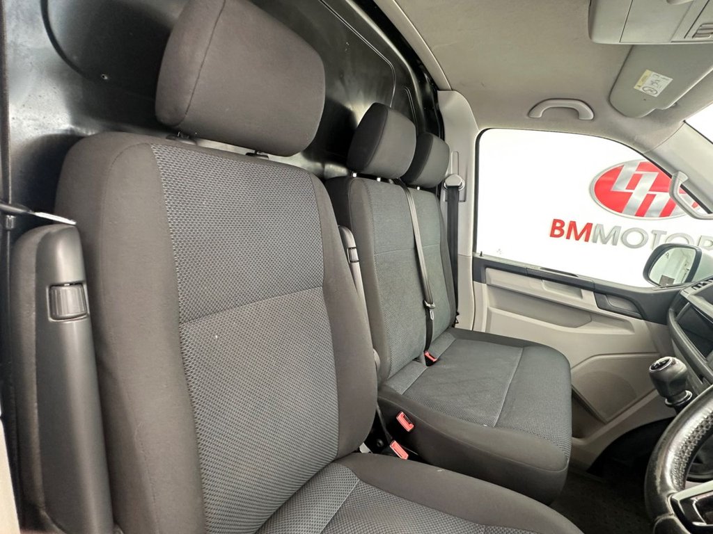 Used Volkswagen Transporter 2018 for sale - 78110671: Photo 50
