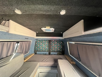 Used Volkswagen Transporter 2012 for sale - 76686075: Photo