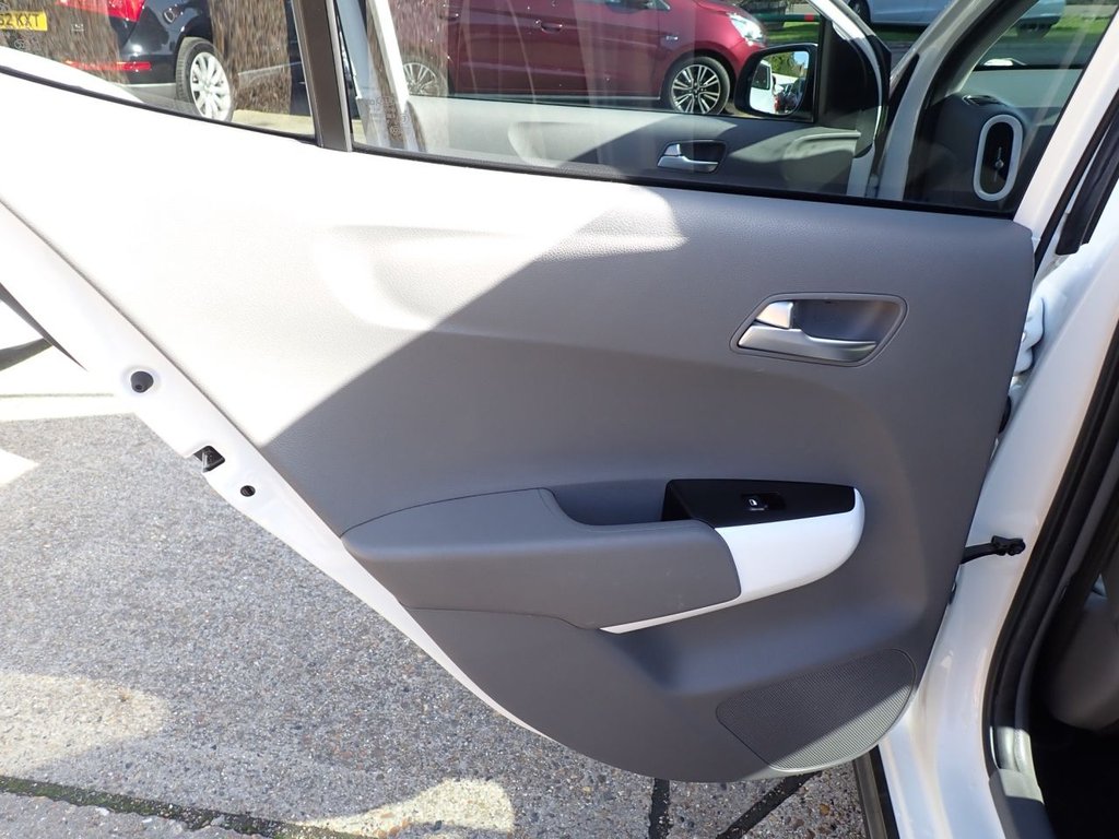 Used Kia Picanto 2018 for sale - 76256284: Photo 31