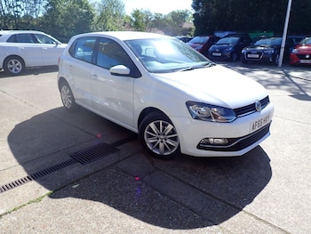 Used Volkswagen Polo 2015 for sale - 78444890: Photo