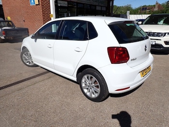Used Volkswagen Polo 2015 for sale - 78444890: Photo
