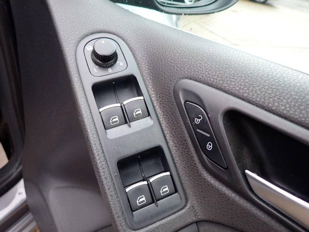 Used Volkswagen Golf 2013 for sale - 76867923: Photo 14