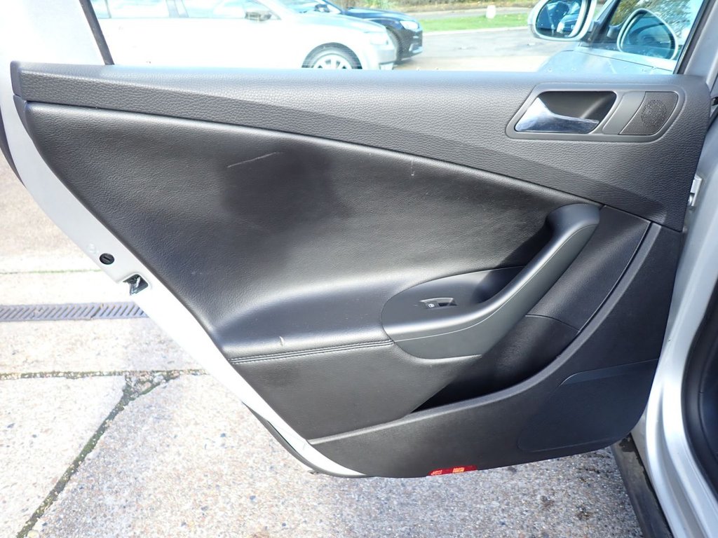 Used Volkswagen Passat 2008 for sale - 76386572: Photo 32