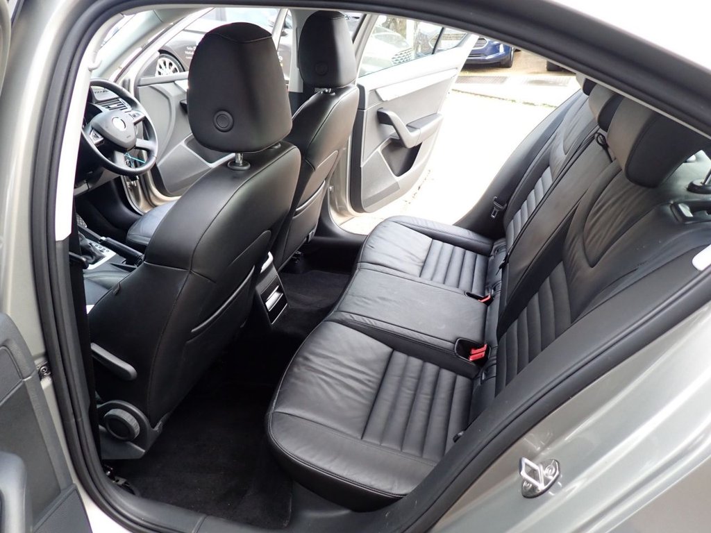 Used Skoda Octavia 2015 for sale - 76304290: Photo 12