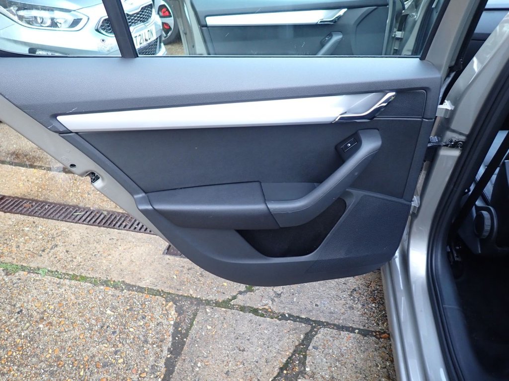 Used Skoda Octavia 2015 for sale - 76304290: Photo 37