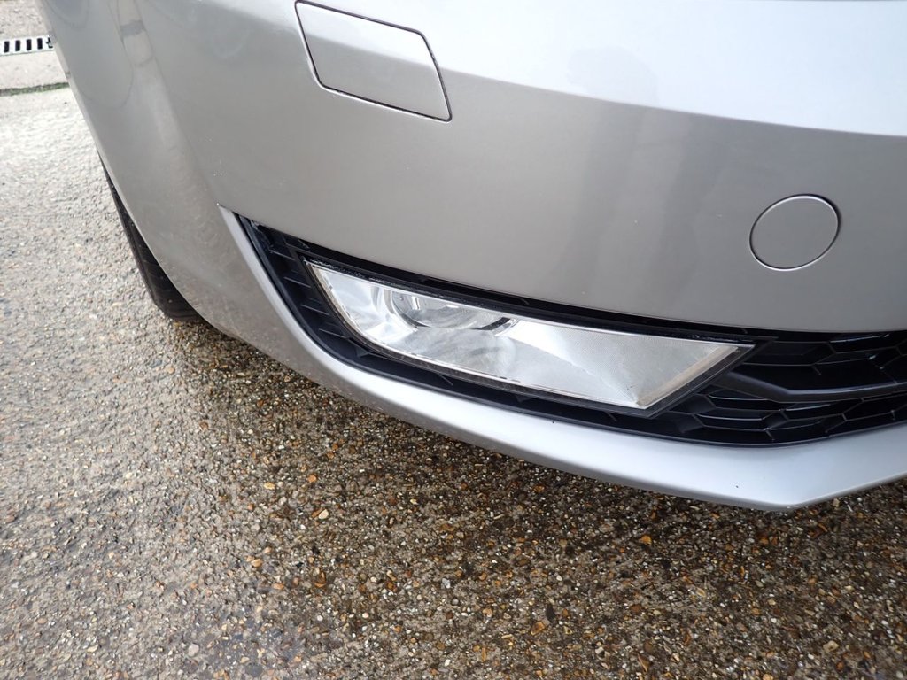 Used Skoda Octavia 2015 for sale - 76304290: Photo 40