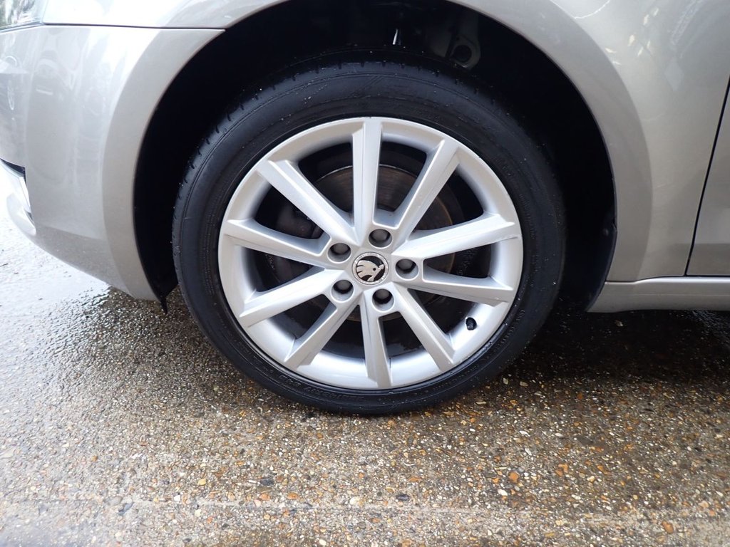 Used Skoda Octavia 2015 for sale - 76304290: Photo 49