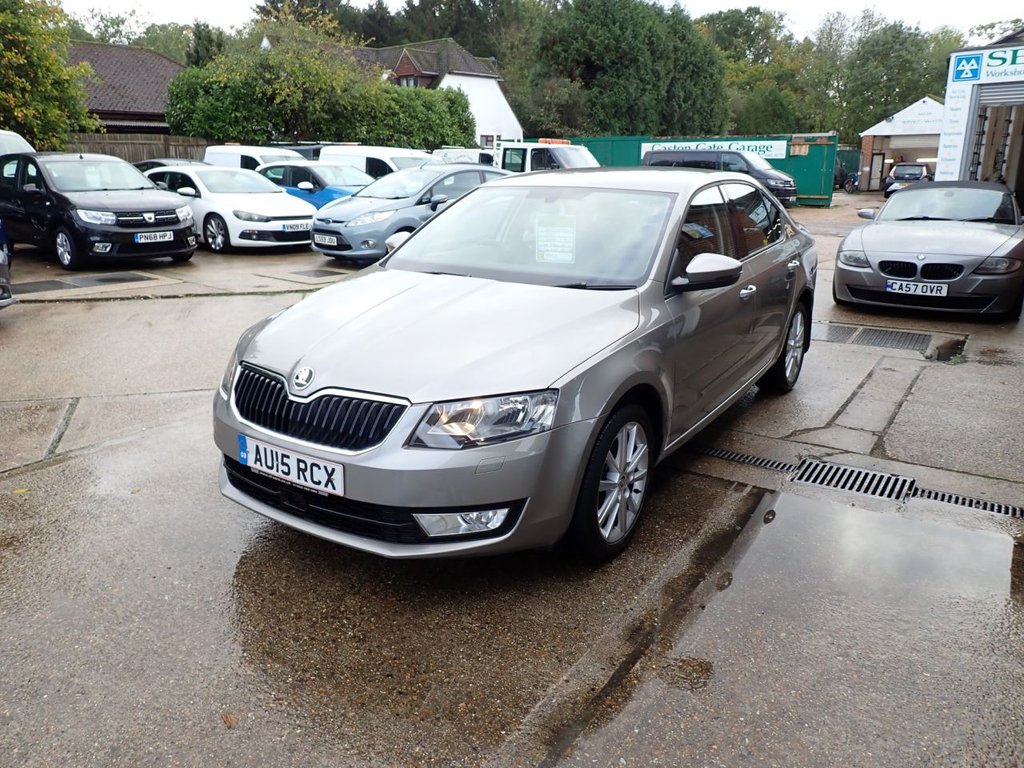 Used Skoda Octavia 2015 for sale - 76304290: Photo 7
