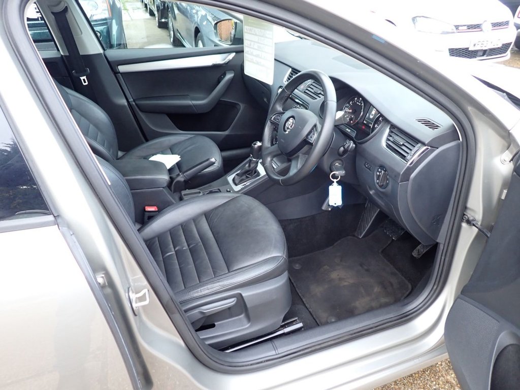 Used Skoda Octavia 2015 for sale - 76304290: Photo 9