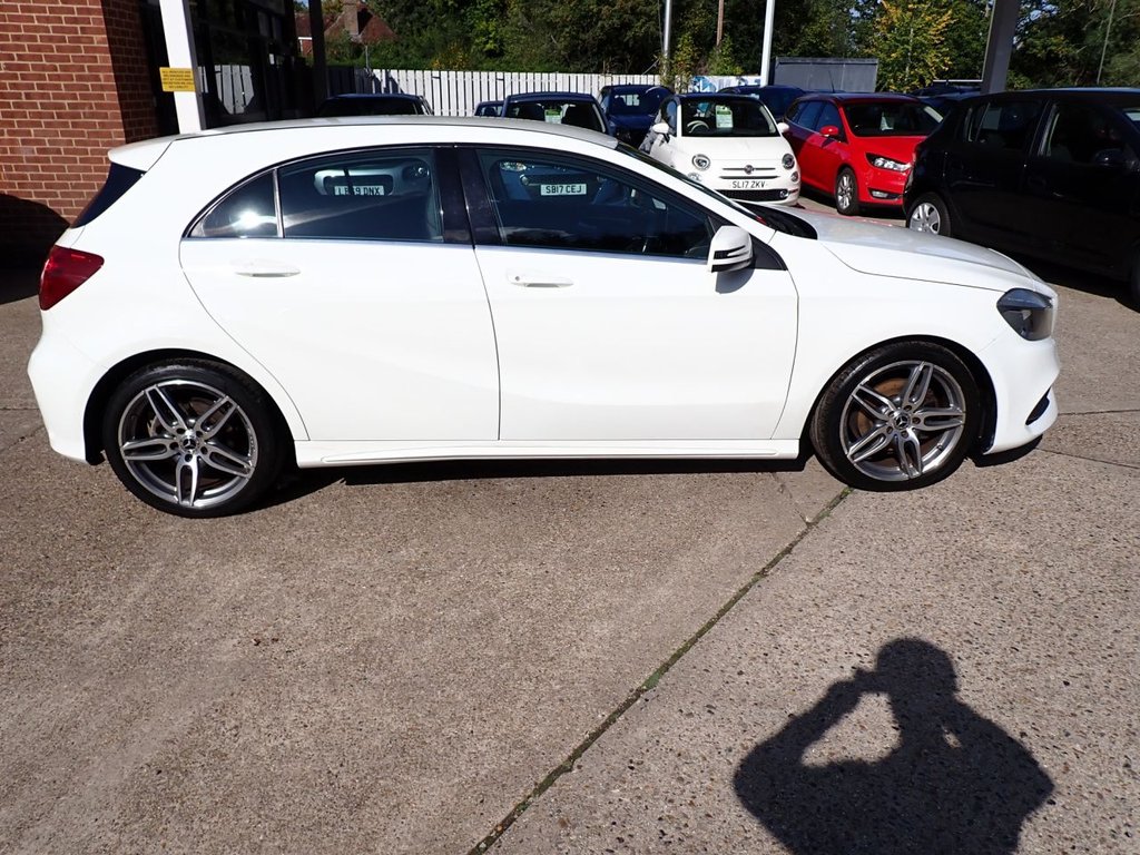 Used Mercedes-Benz A-Class 2017 for sale - 76376337: Photo 2