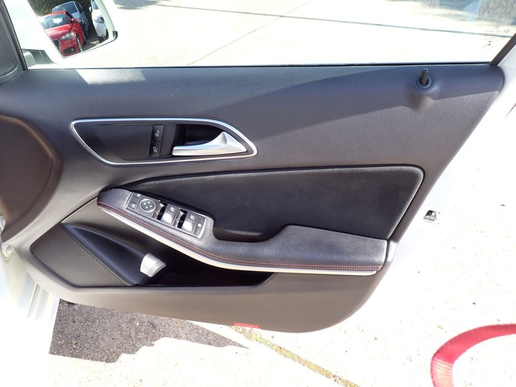 Used Mercedes-Benz A-Class 2017 for sale - 76376337: Photo 29