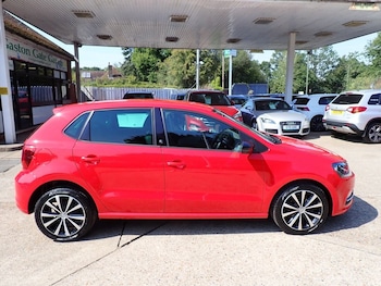 Used Volkswagen Polo 2017 for sale - 79530641: Photo