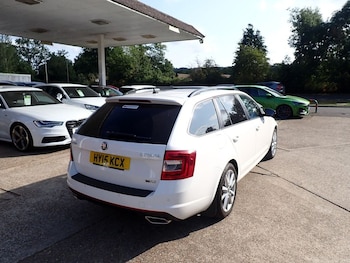 Used Skoda Octavia 2015 for sale - 79276536: Photo